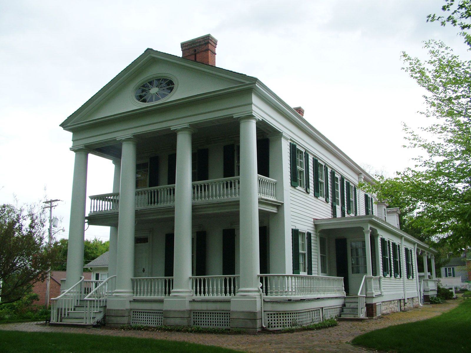 wood house 3-4s