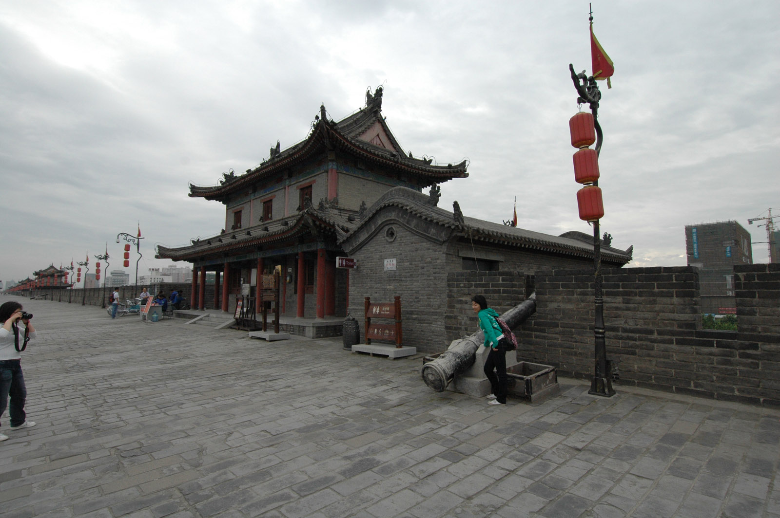 Xian wall tower cannon