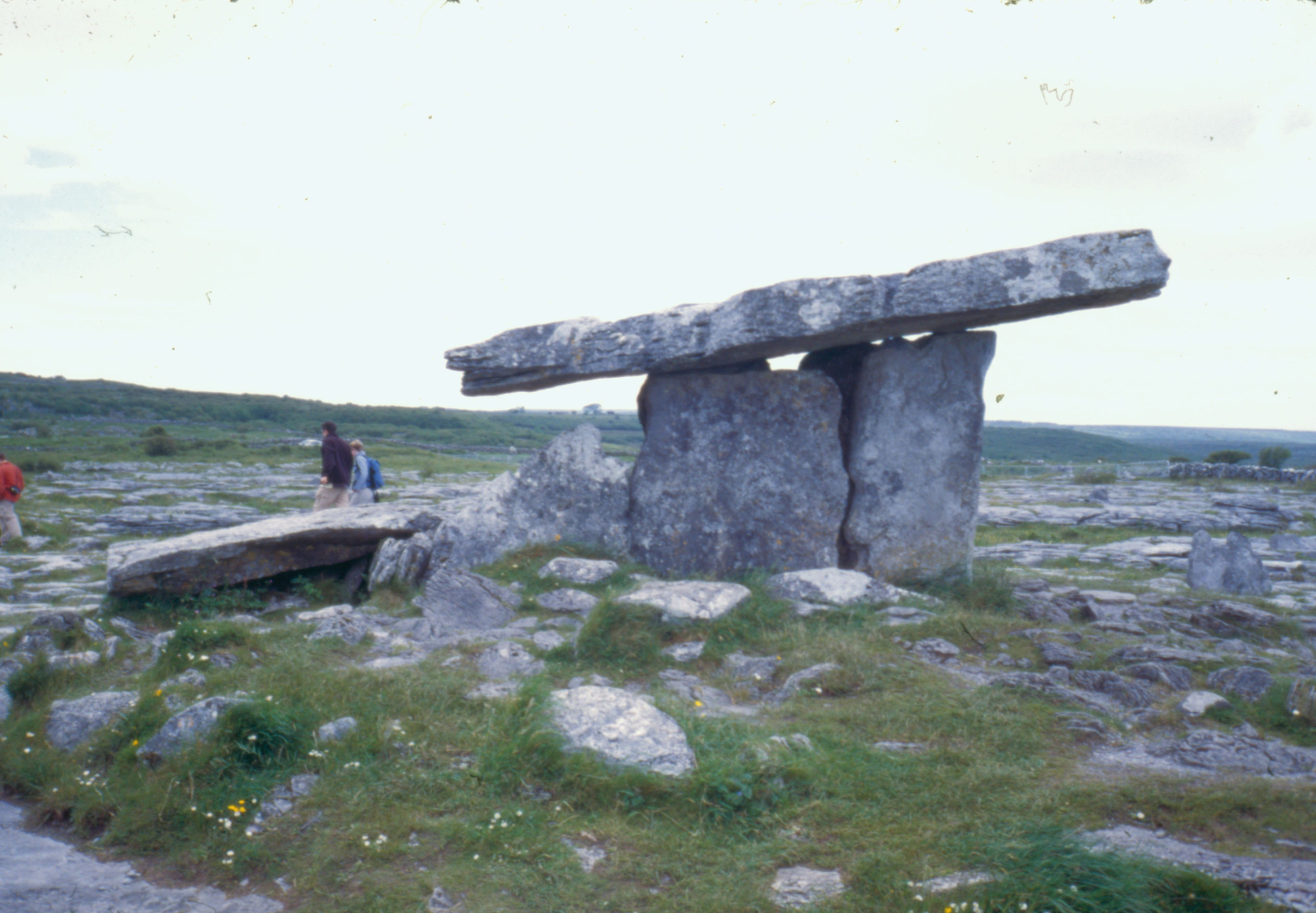 poulnabrone