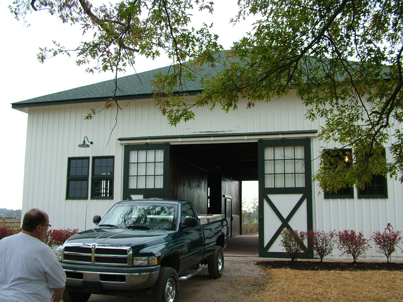 man o war barn